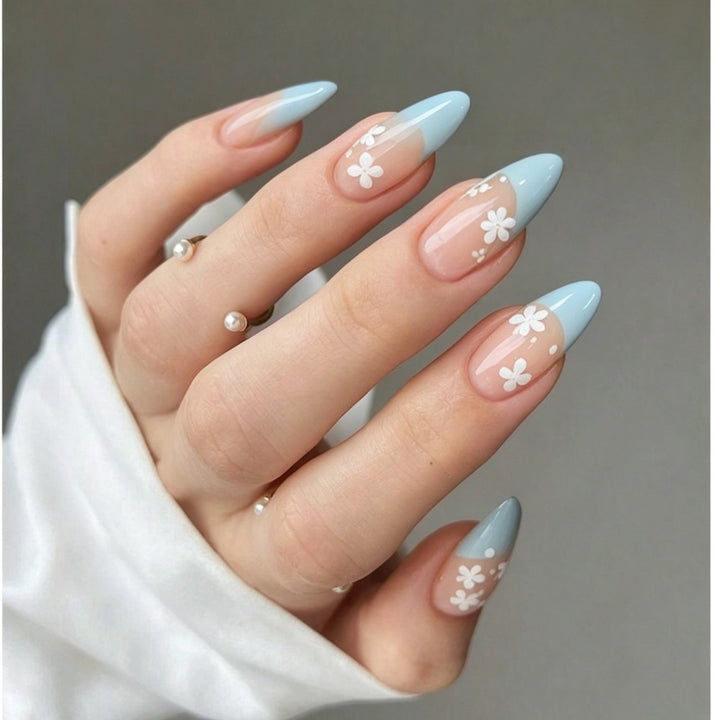 Artificial nails with protective and floral design Stornfield