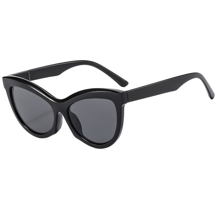 Women's fashionable sunglasses in elegant Cat-Eye style Stornfield