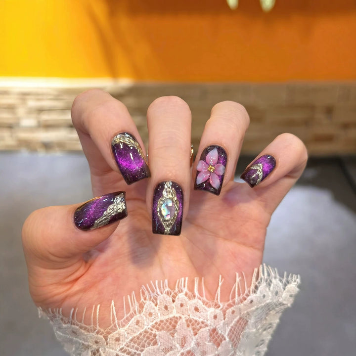 Elegant Floral Press-On Nail Set with Glitter Accents Stornfield