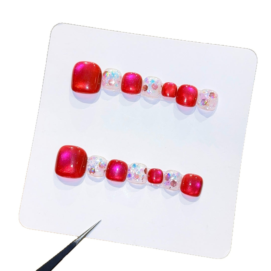 Artificial nails with sparkling accents and glittering design Stornfield