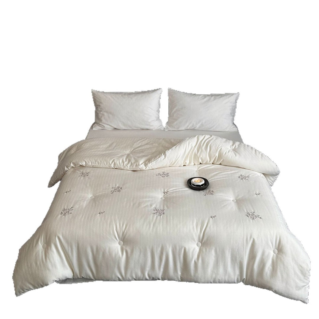 Tufted Embroidered All-Season Down-Alternative Duvet Insert
