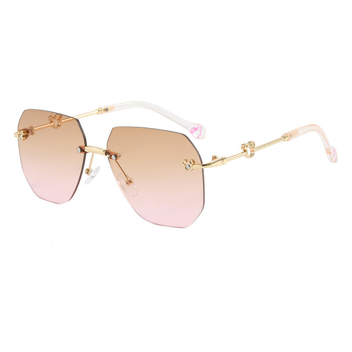 Ladies stylish oversized sunglasses with faceted frame Stornfield