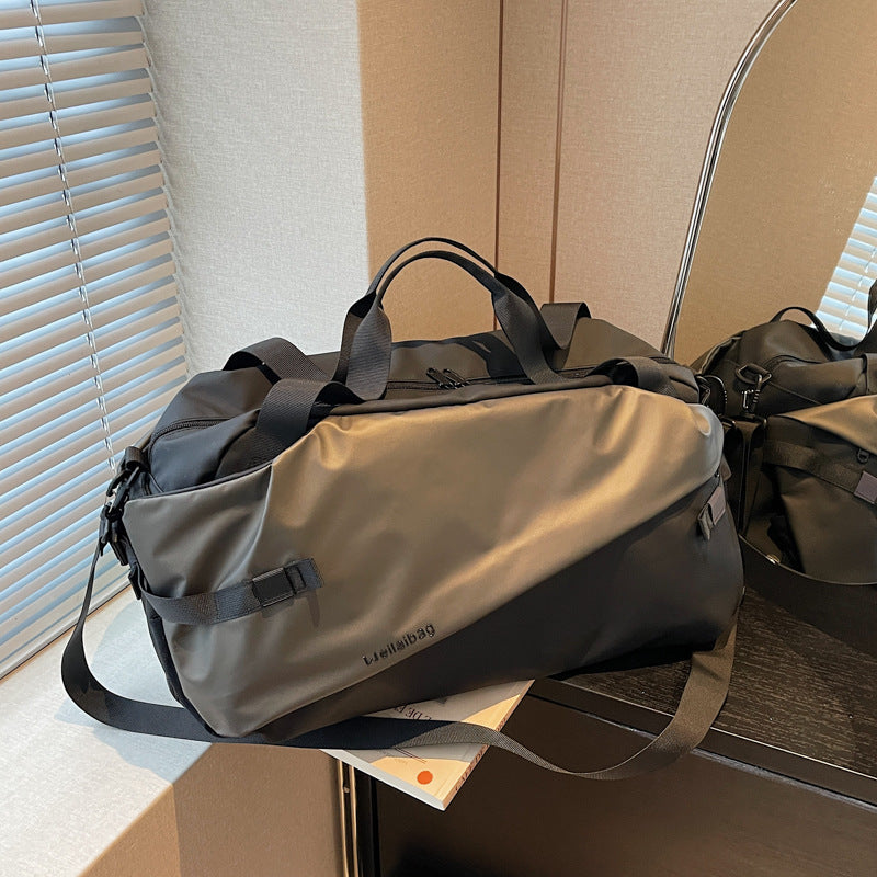 Versatile Waterproof Weekend Duffel Bag Stornfield