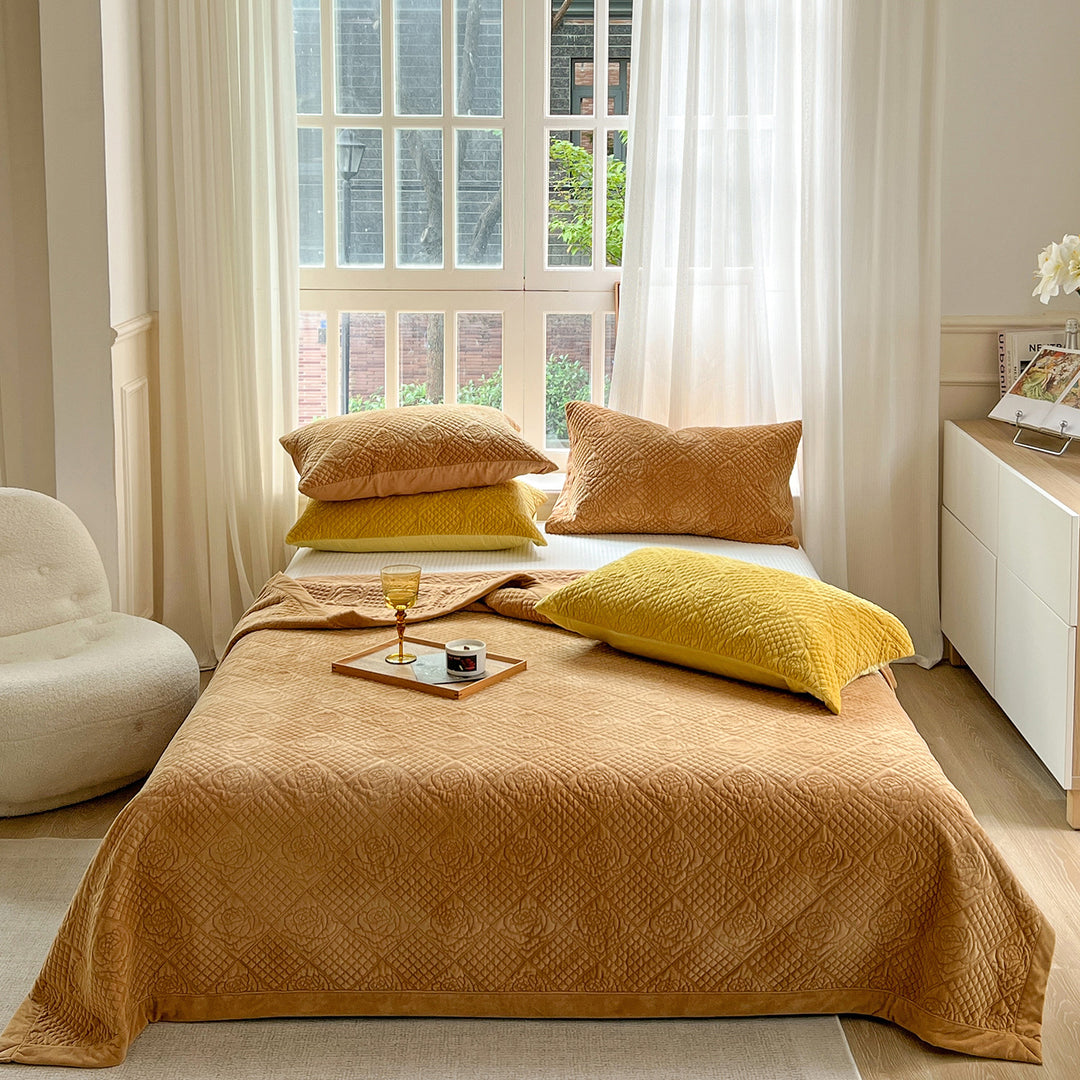 Quilted Velvet-Texture Bedspread and Pillow Sham Set