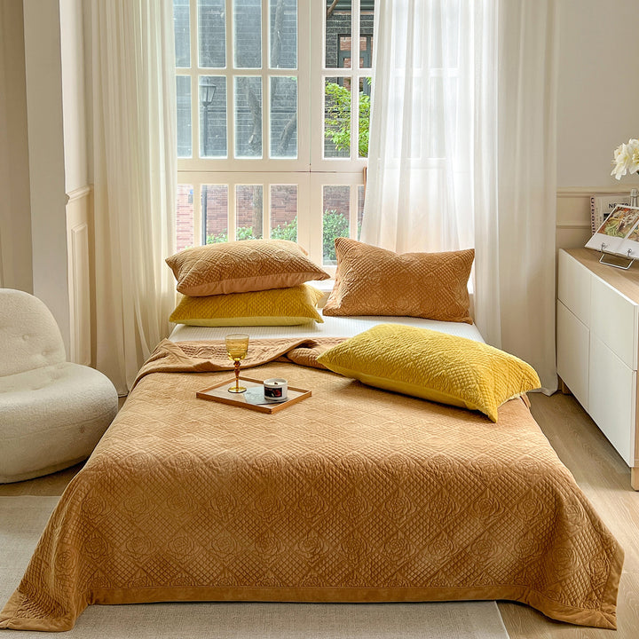 Quilted Velvet-Texture Bedspread and Pillow Sham Set