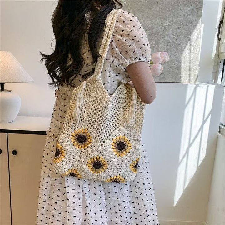 Stylish and Spacious Shopping Bag Stornfield