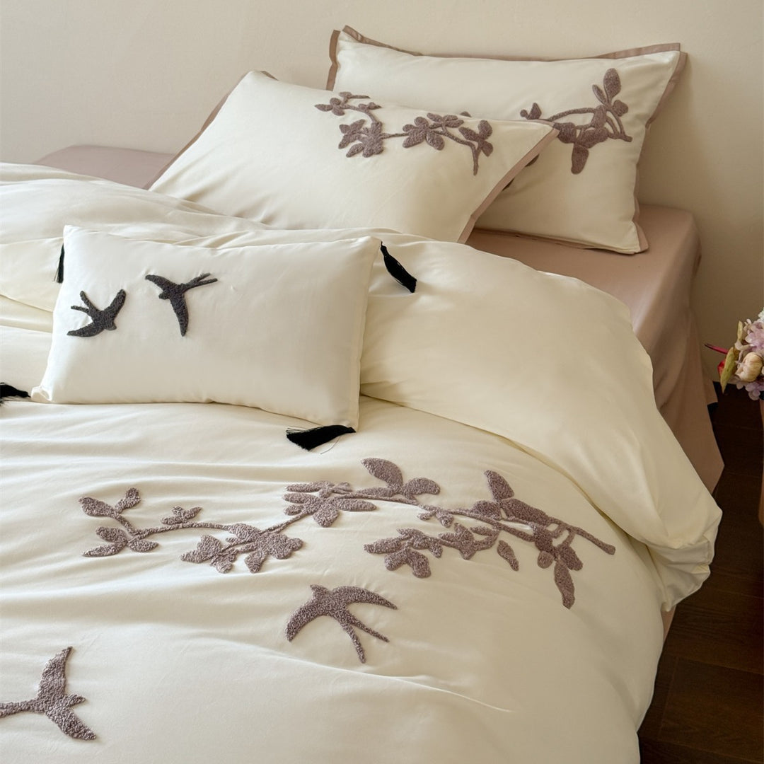Embroidered Botanical Duvet Cover Set with Appliqué Pillow Shams