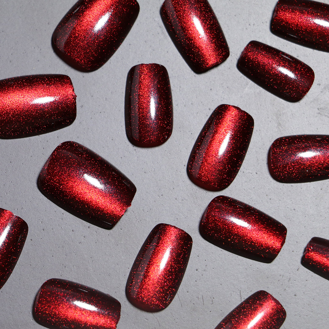 Glittering Press-On Nail Tips Set Stornfield