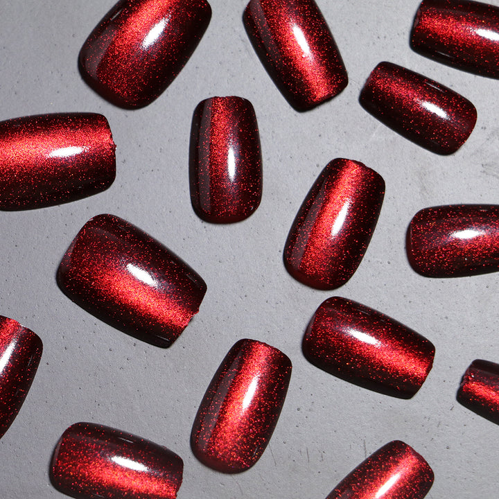 Glittering Press-On Nail Tips Set Stornfield