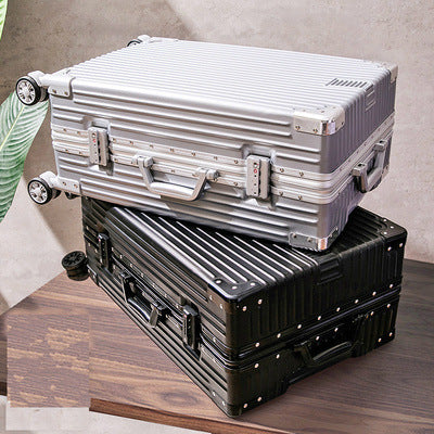 Expandable Hardshell Luggage Set Stornfield