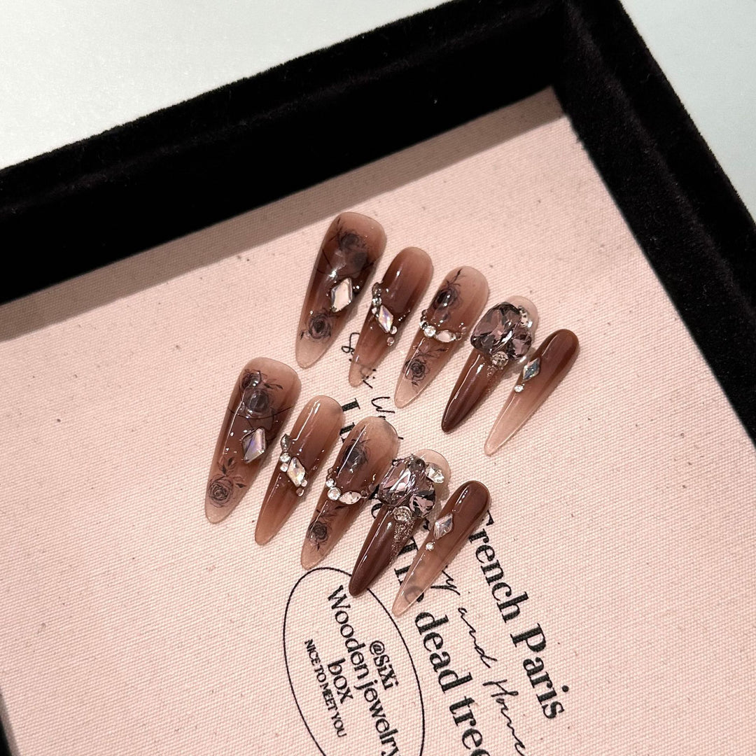 Artistic Press-On Nail Set with Floral Accents