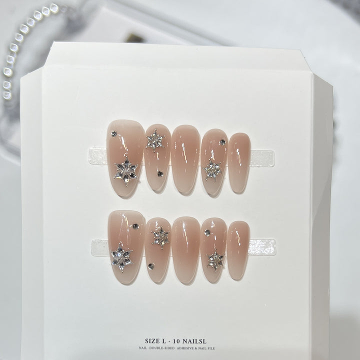 Artistic Press-On Nail Set with Elegant Floral Design Stornfield