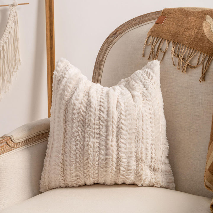 Bohemian Loop-Tufted Lumbar Pillow Cover with Curved Appliqué Texture