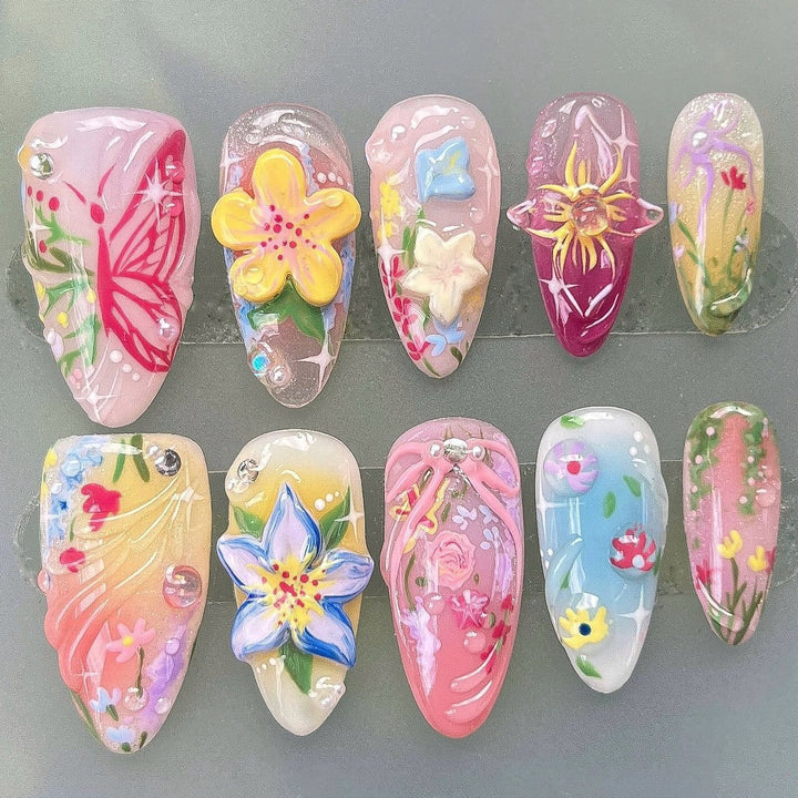 Artistic Floral Press-On Nail Set