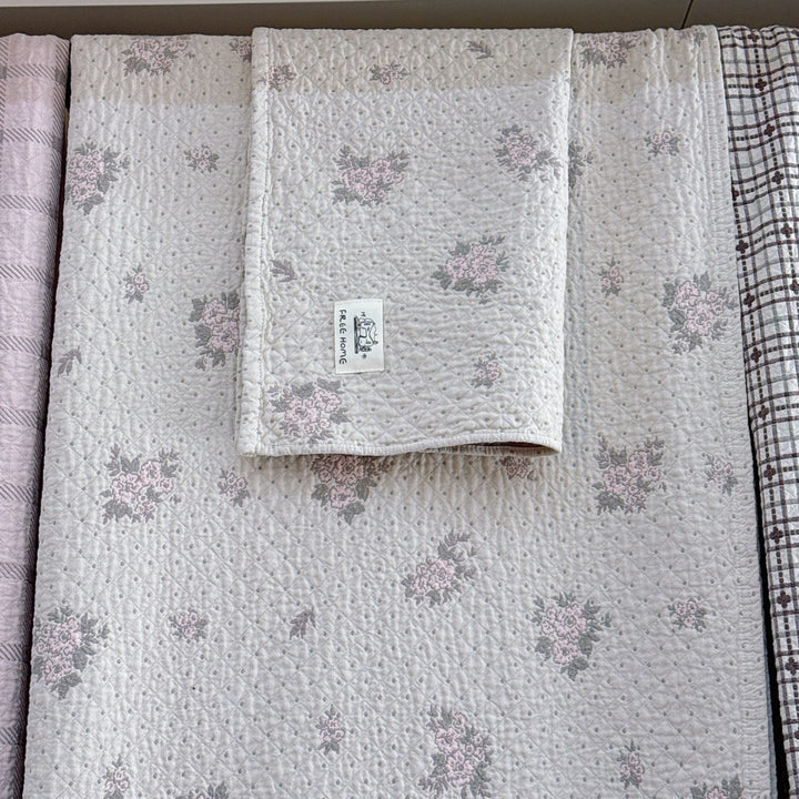 Ladies cuddly blanket with cute horse motif Stornfield