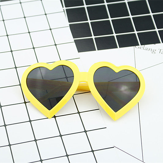 Women's Heart-Shaped Sunglasses in Modern Design Stornfield