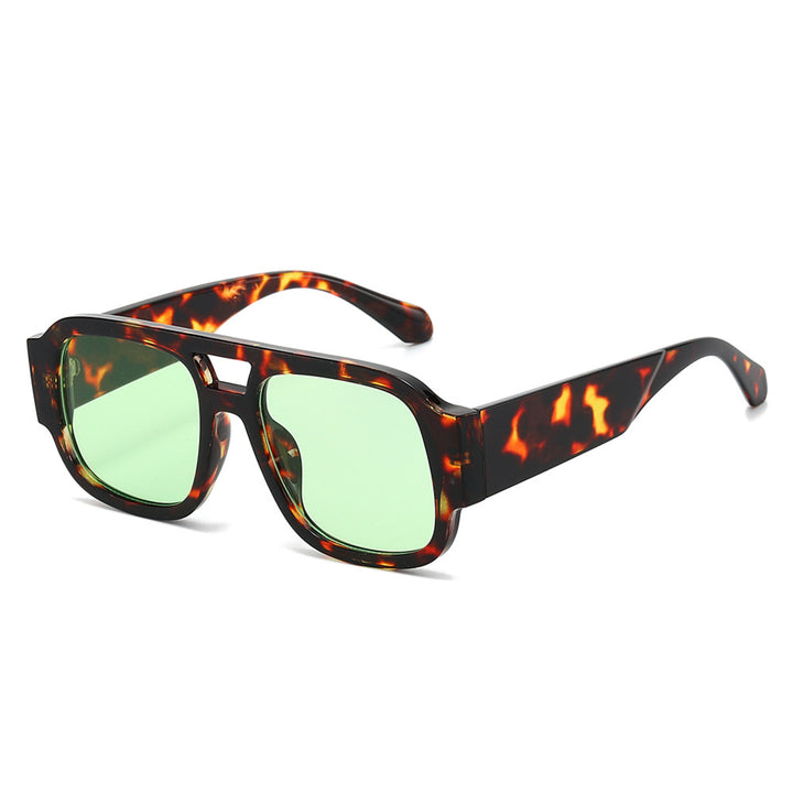 Fashionable Retro-Inspired Square Sunglasses Stornfield