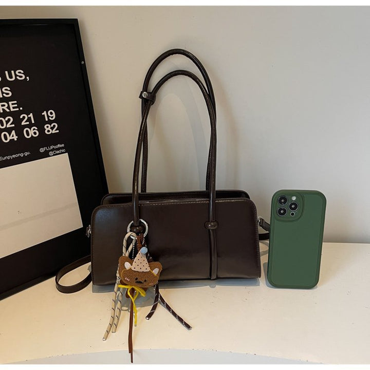 Modern Minimalist Crossbody Bag Stornfield