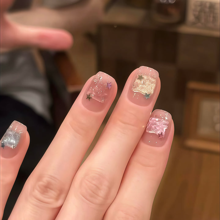 Artificial Nails in Innovative Glitter Design Stornfield