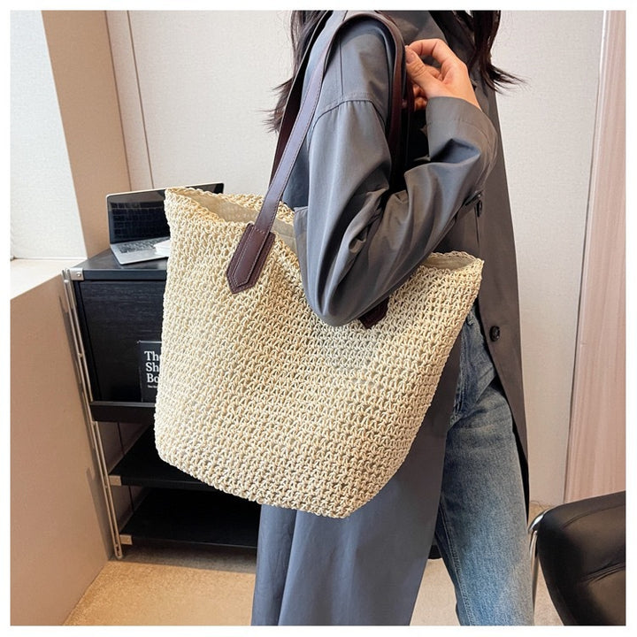 Beach bag with sturdy leather handles Stornfield