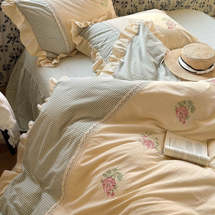Vintage Floral Embroidered Ruffled Cotton Duvet Cover Set
