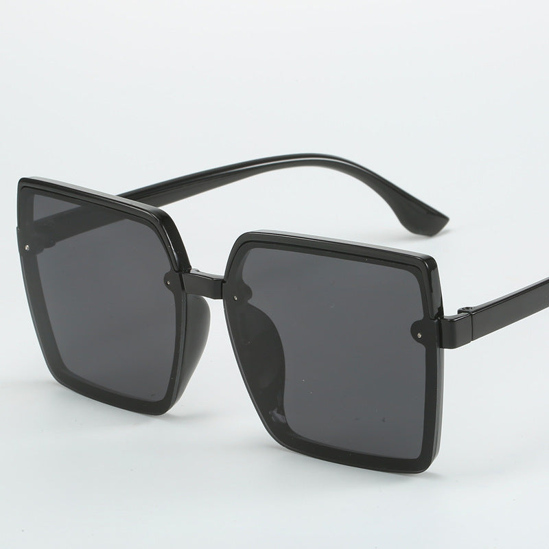 Women Oversized Sunglasses with Square Frame Stornfield