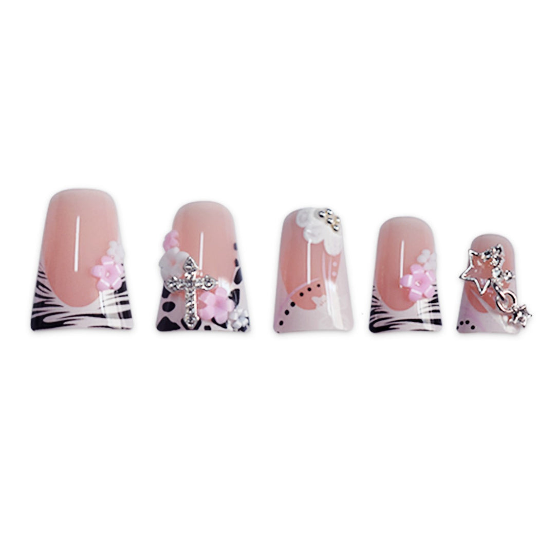 Artistic Nail Art Stornfield