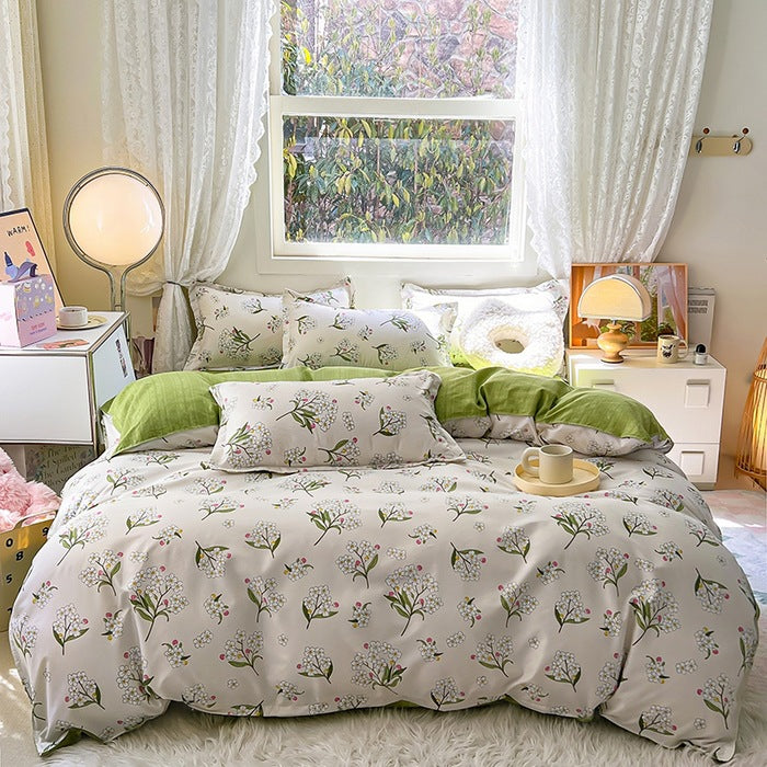 Floral Patterned Comforter Set