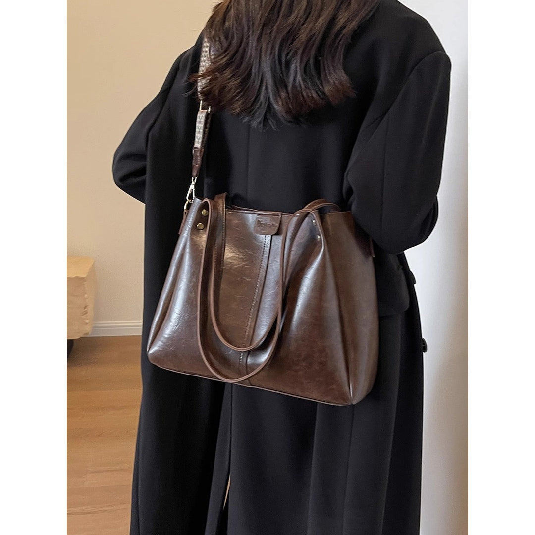 Versatile Multi-Functional Handbag Stornfield