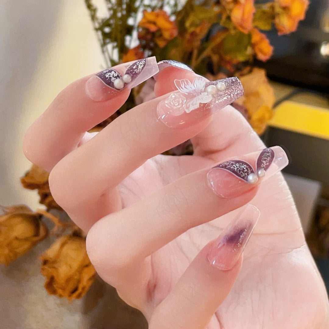 Creative Floral-Patterned Press-On Nails