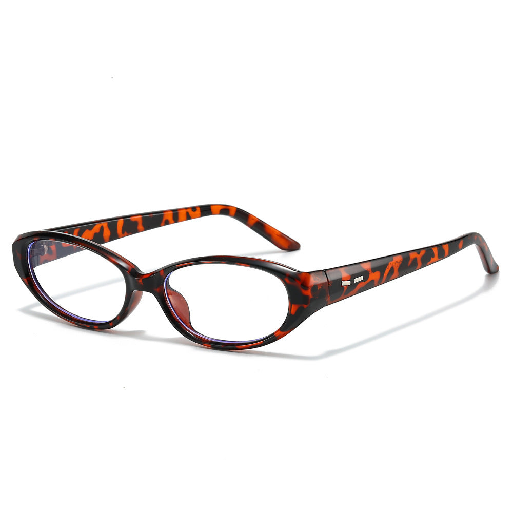 Sleek Retro-Inspired Oval Sunglasses Stornfield