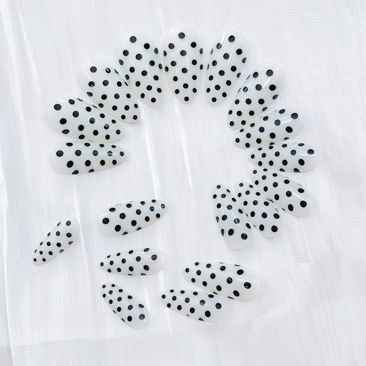 Artistic Polka Dot Design Press-On Nails Stornfield