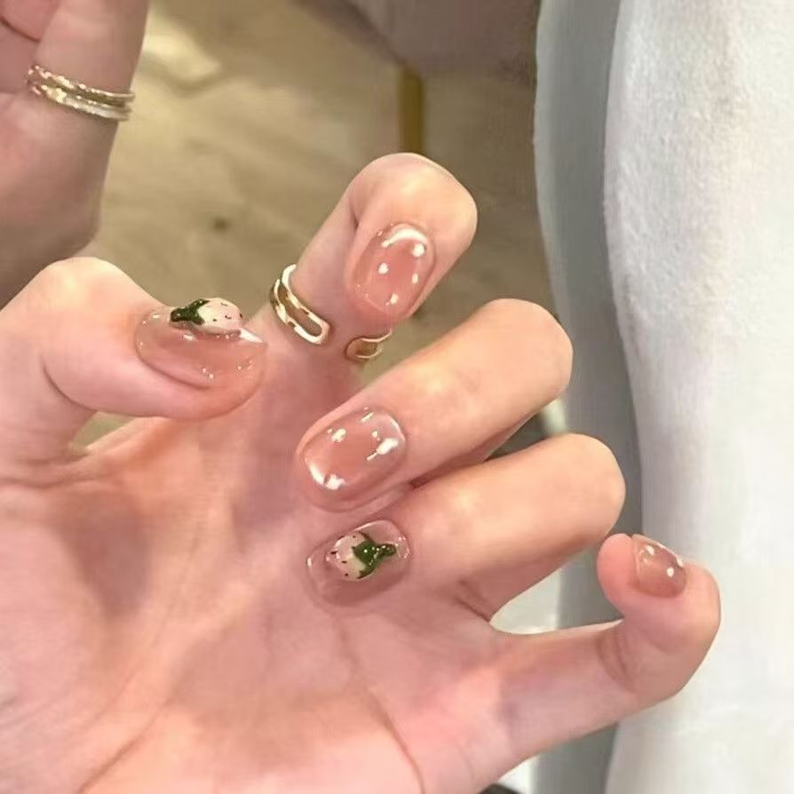 Artistic Floral Nail Design