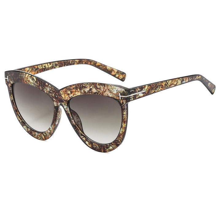 Stylish Cat-Eye Sunglasses with Slim Metal Accents Stornfield
