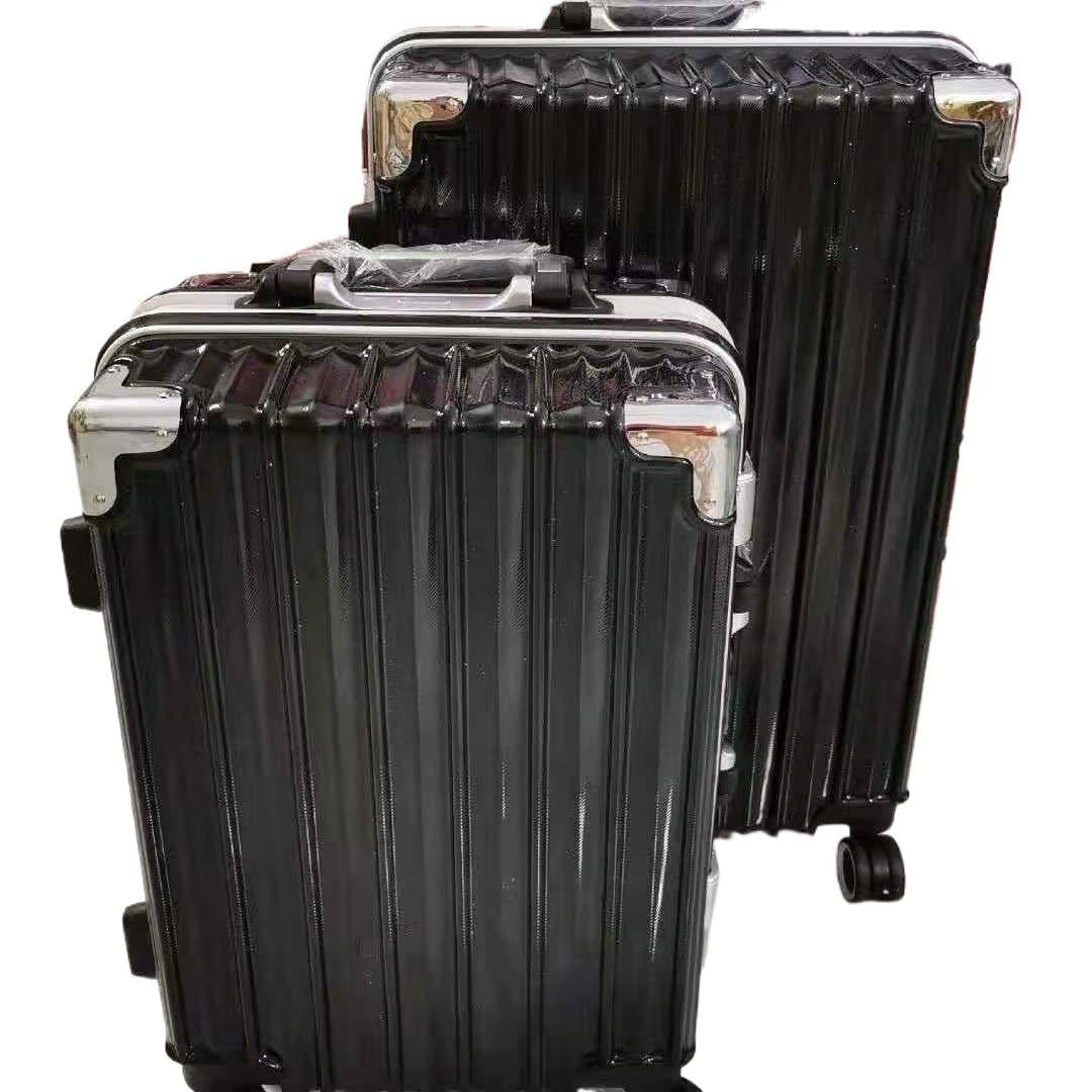 Hard-shell suitcase Stornfield
