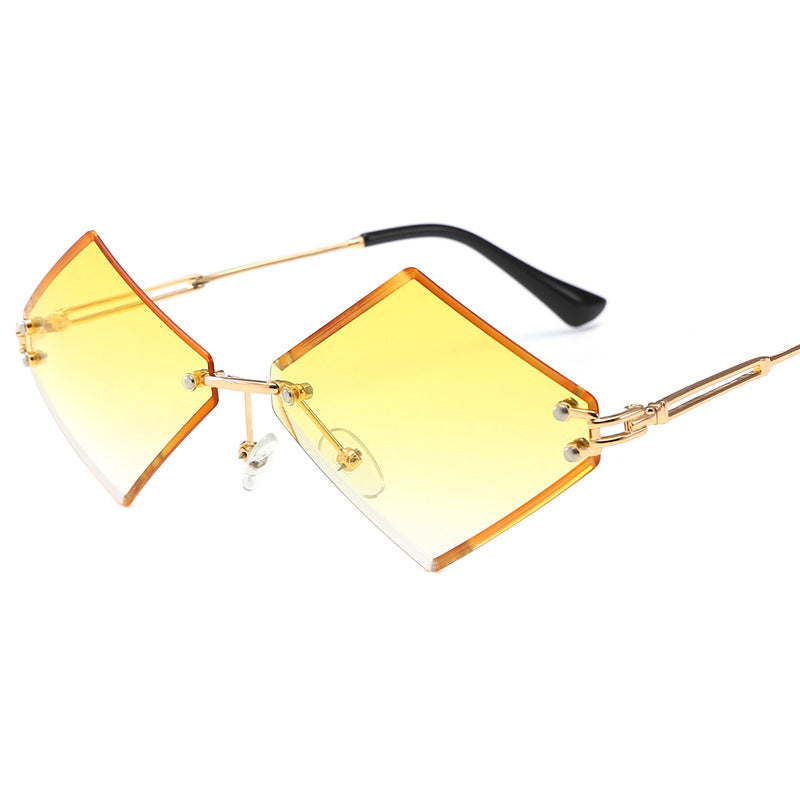Ladies fashionable geometric sunglasses with mirrored lenses Stornfield