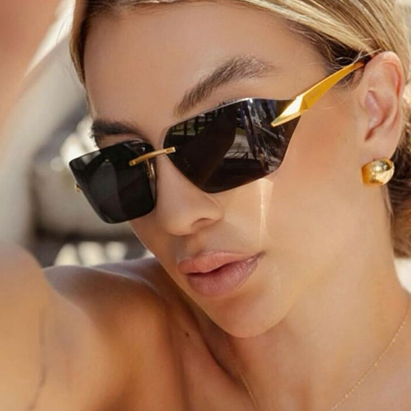 Women's geometric sunglasses with elegant metal frame and polarized lenses Stornfield