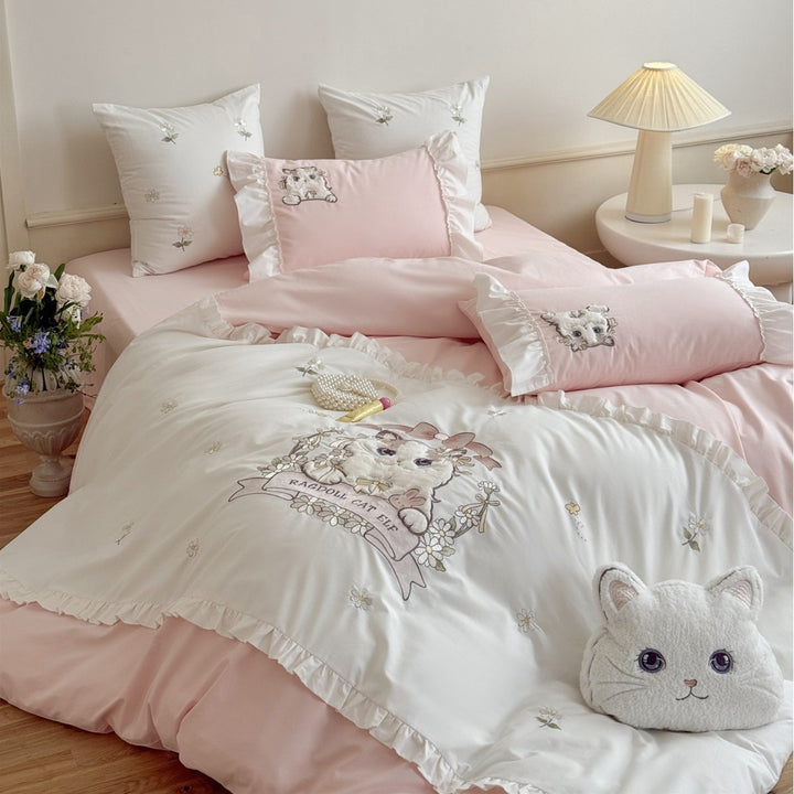 Ragdoll Cat Embroidered Cotton Sateen Duvet Cover Set with Frilled Edge & Decorative Pillow Shams