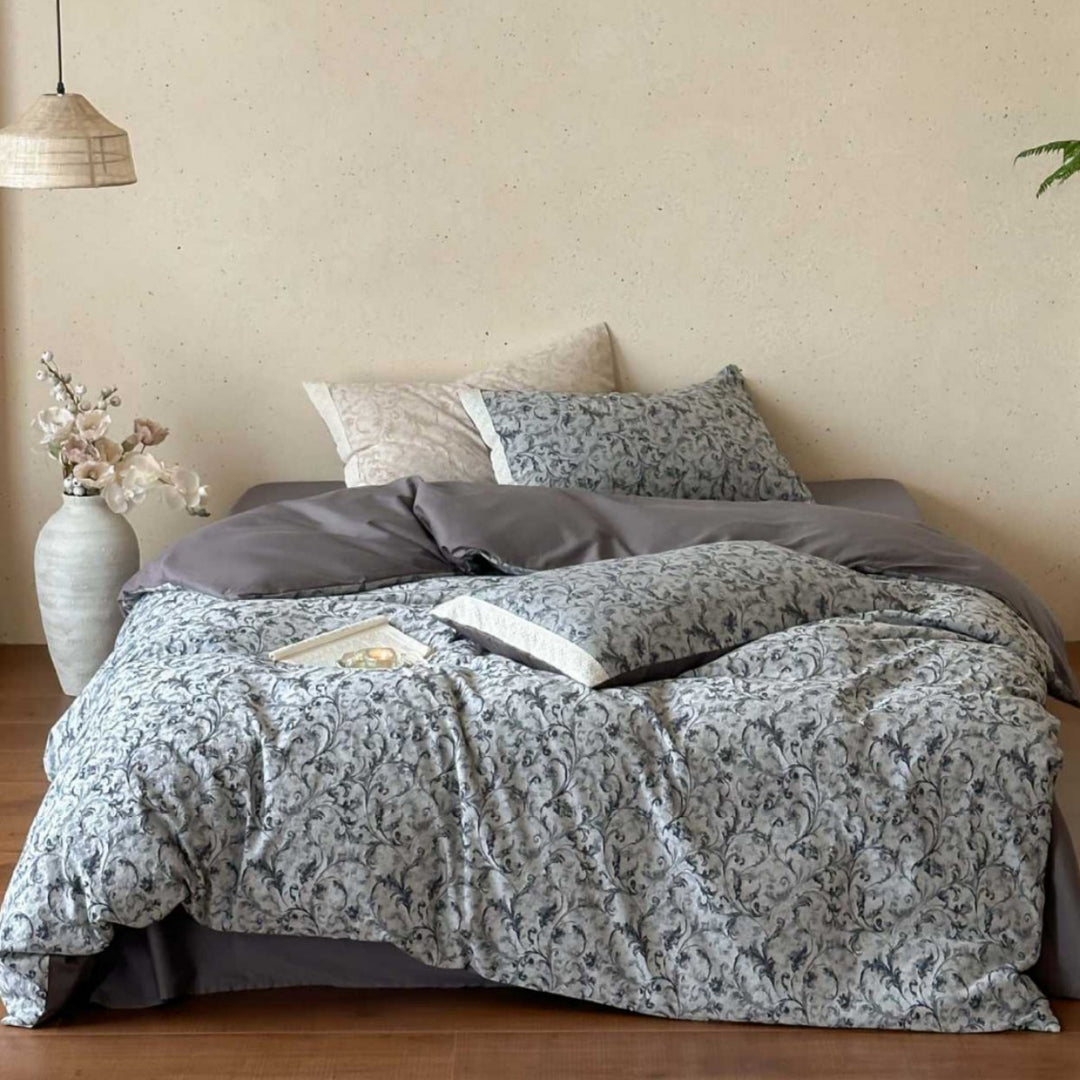 Reversible Damask-Print Cotton Sateen Duvet Cover Set with Envelope Pillow Shams