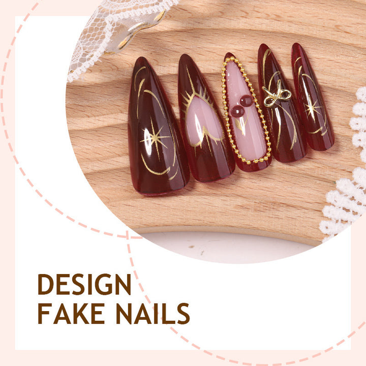 Artificial nail set with luxurious golden accents and glamorous design Stornfield