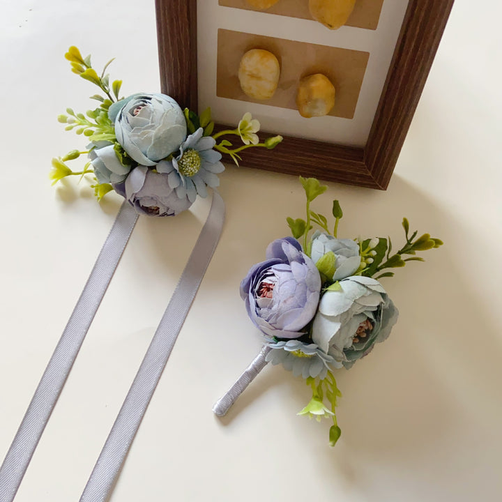 Elegant Floral Lapel Corsage