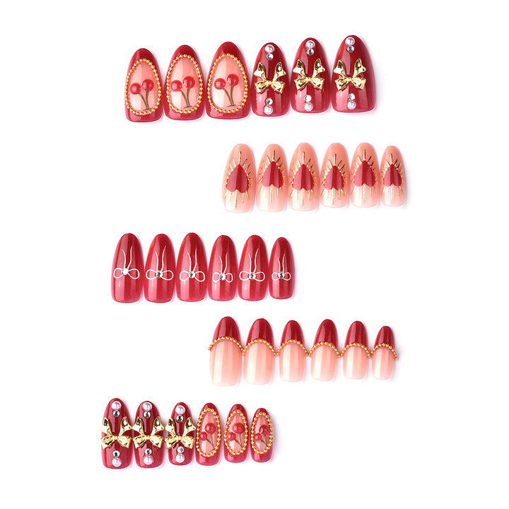 Artificial nails in romantic heart design Stornfield