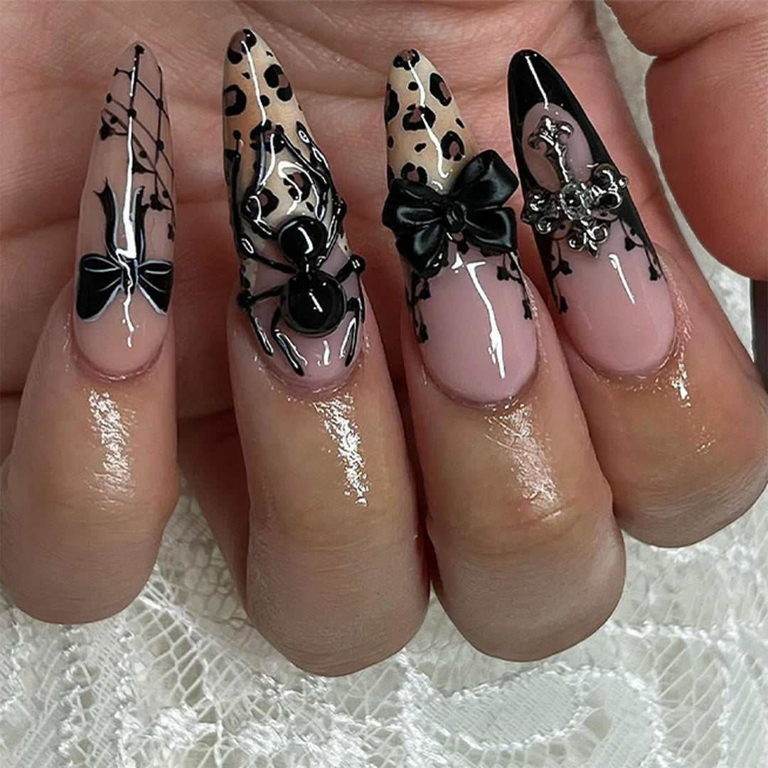 Creative acrylic nails in elegant leopard design Stornfield