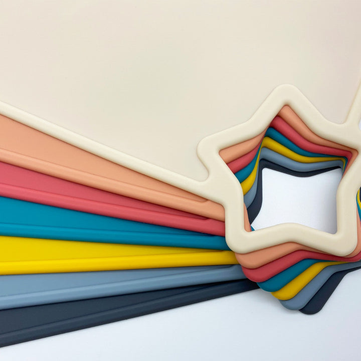 Rectangular Silicone Non-Slip Placemat with Star Corner Grip