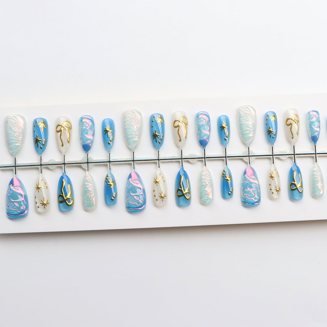 Artistic Nail Art Set with Metallic Accents Stornfield