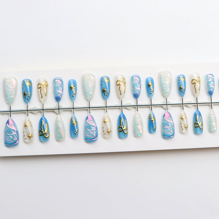 Artistic Nail Art Set with Metallic Accents Stornfield