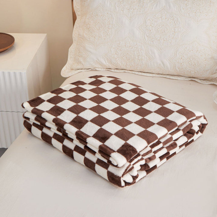 Checkered Fleece Throw Blanket
