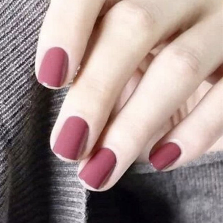 Premium Long-Lasting Nail Lacquer Stornfield