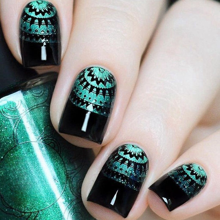 Creative ethnic style artistic nails Stornfield