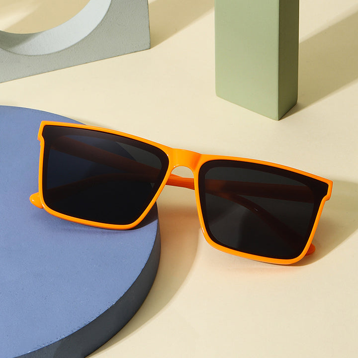 Women's stylish sunglasses made of robust, UV-protected plastic Stornfield